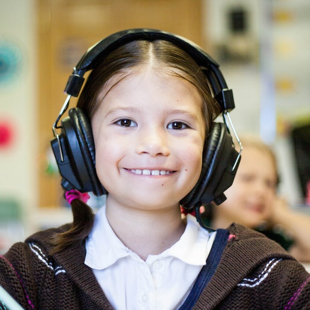 executivefunctioncoaching-elementary03 Photo of an elementary school girl student